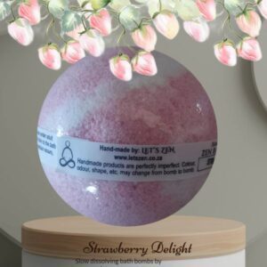 Strawberry Delight – Luxury slow release bath bomb